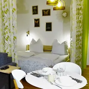 Apartmán By Bestchoice - Free Parking - Self Check-in, Štýrský Hradec